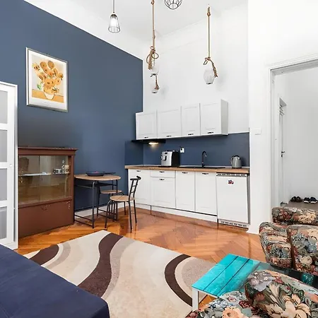 Apartment Citystay Champion Baluki Studio